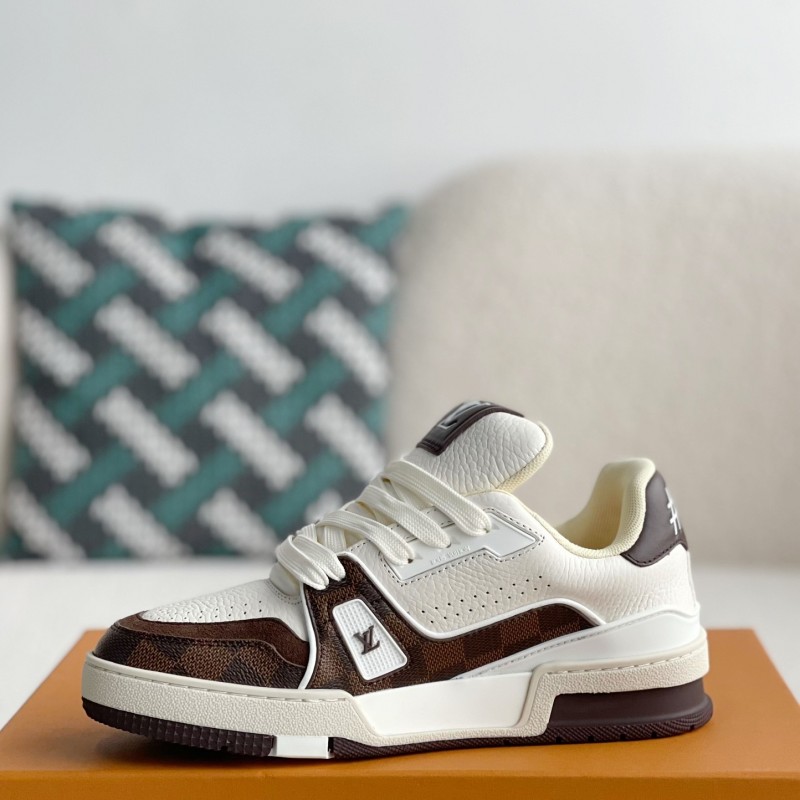 L0*is V*t0n TRAINER SNEAKERS