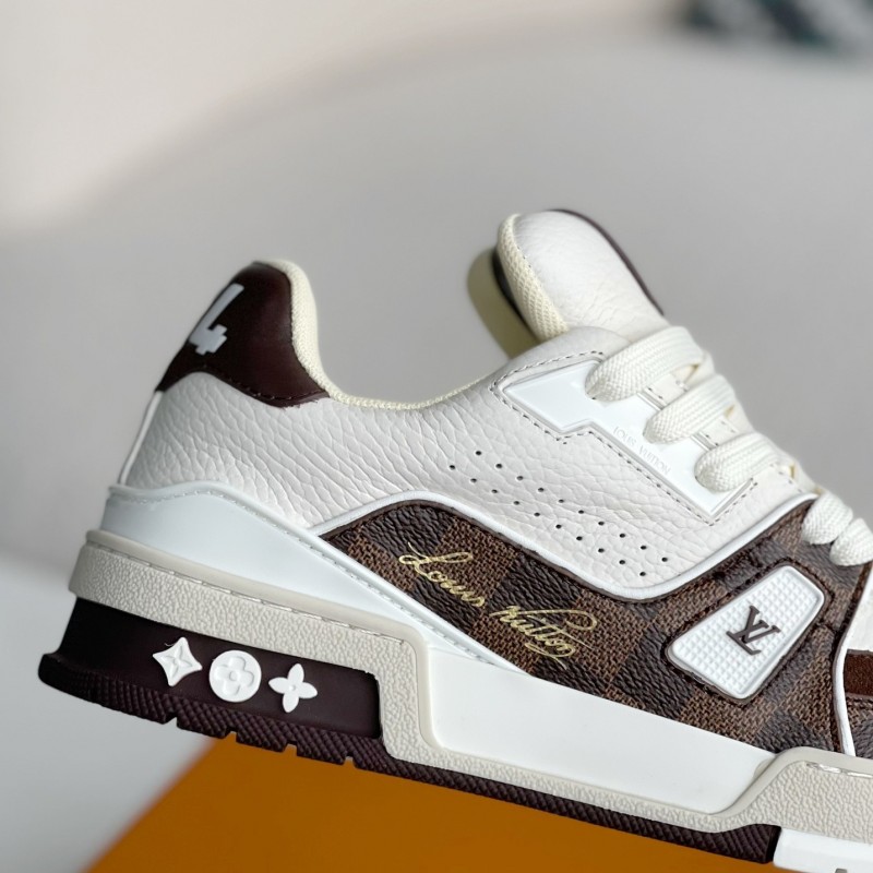 L0*is V*t0n TRAINER SNEAKERS