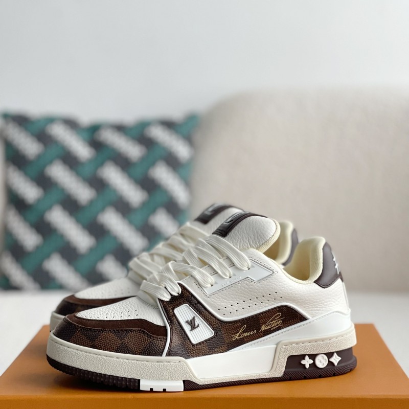 L0*is V*t0n TRAINER SNEAKERS