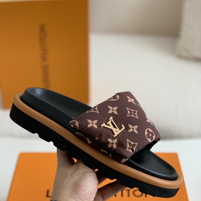 L0*is V*t0n  SLIPPERS