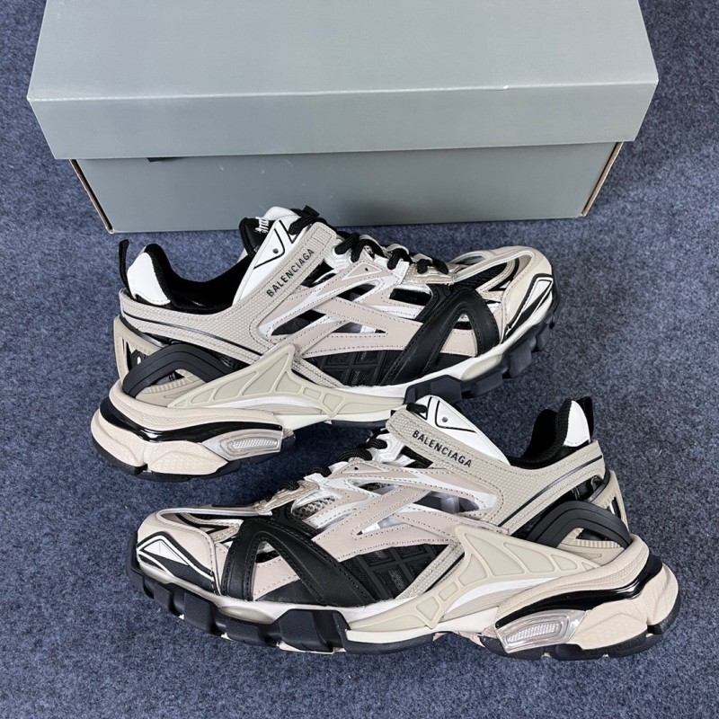 Ba*len*cia*ga sneakers