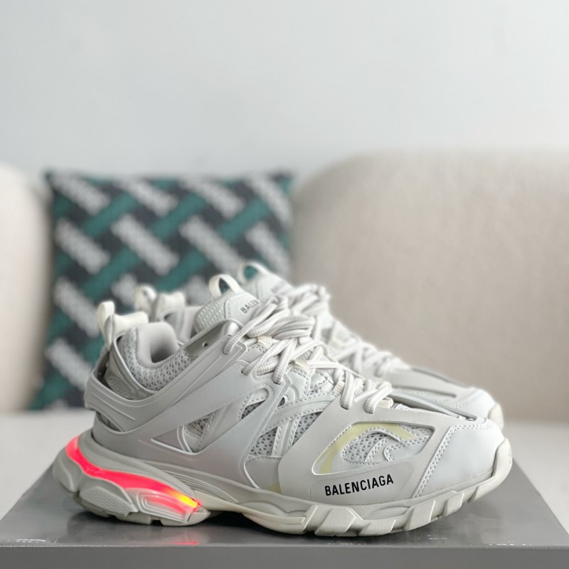 Ba*len*cia*ga Track 1.0 track led Trainers