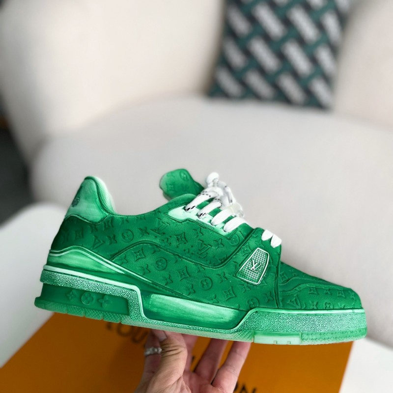 L0*is V*t0n TRAINER SNEAKERS