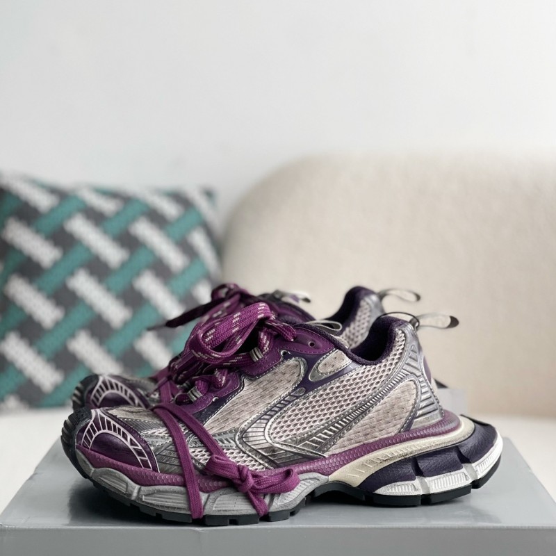Ba*len*cia*ga Runner Sneakers