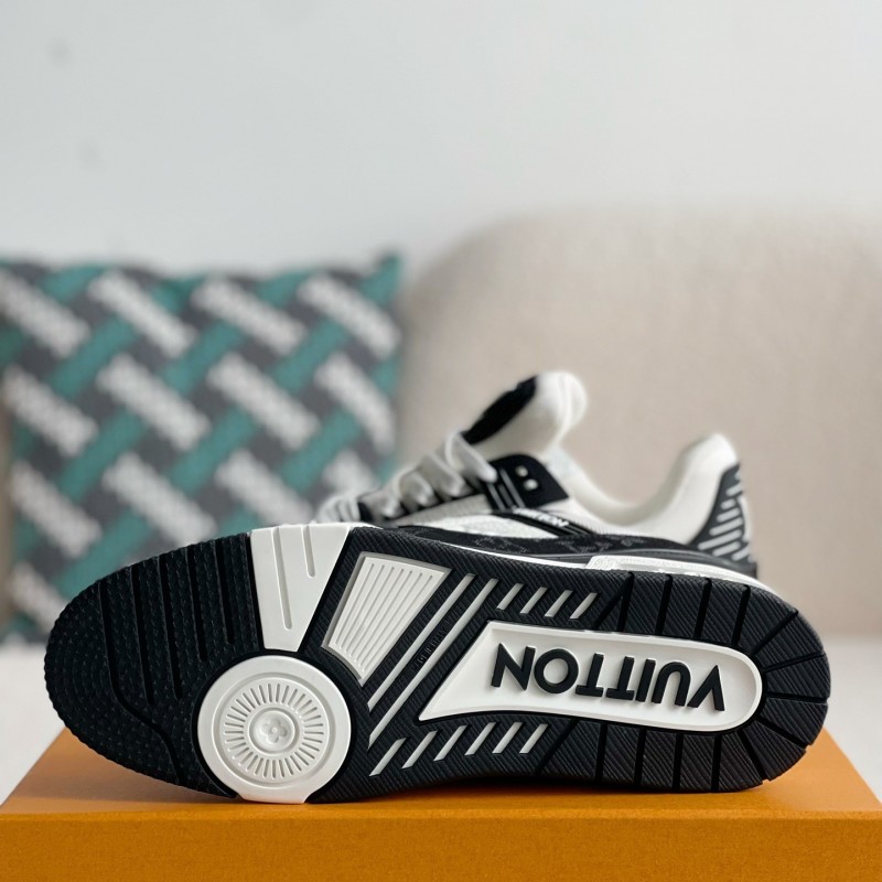 L0*is V*t0n TRAINER SNEAKERS