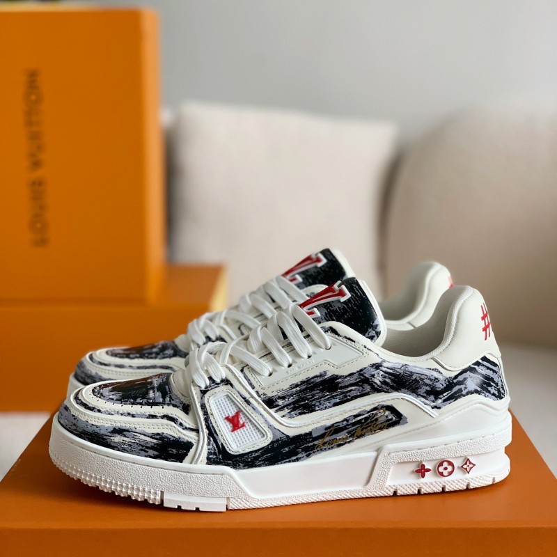 L0*is V*t0n TRAINER Sneakers
