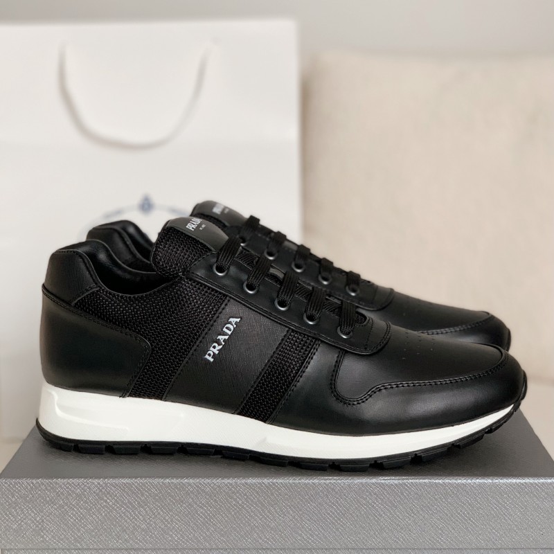 Pra*a Sneakers
