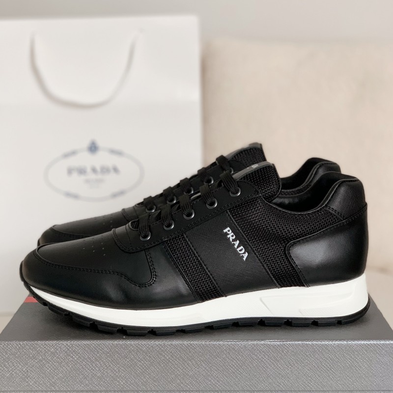 Pra*a Sneakers