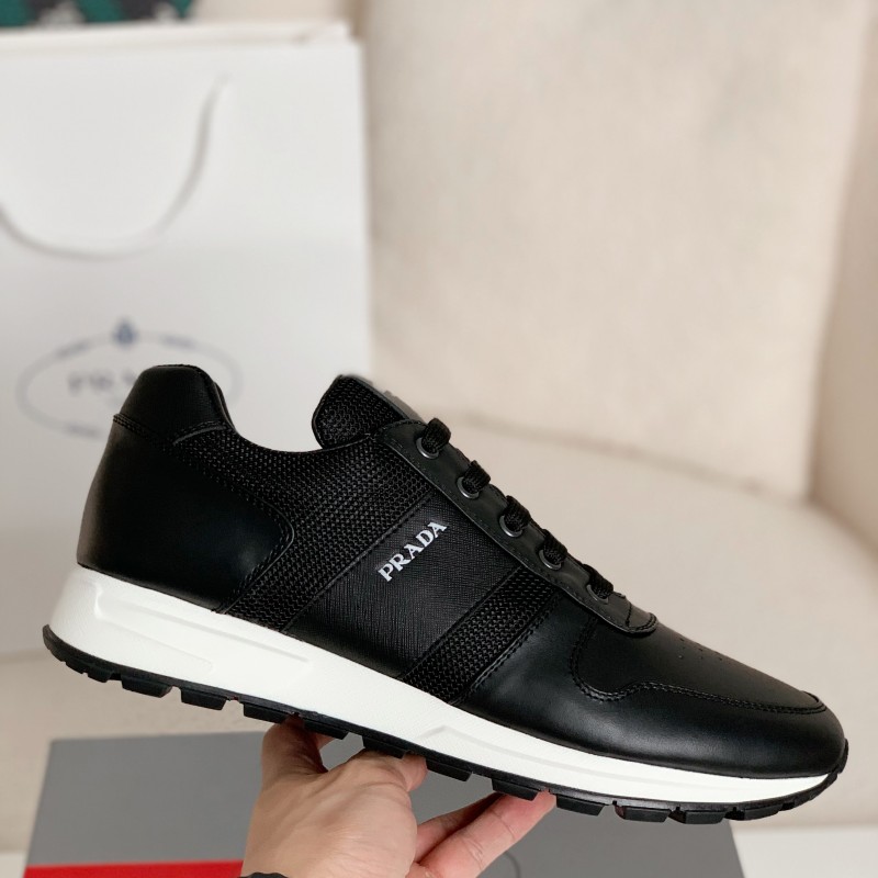 Pra*a Sneakers