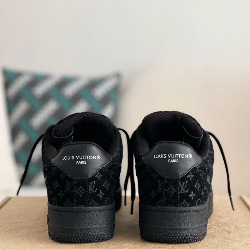 L0*is V*t0n × NIKE AIR FORCE 1 Sneaker