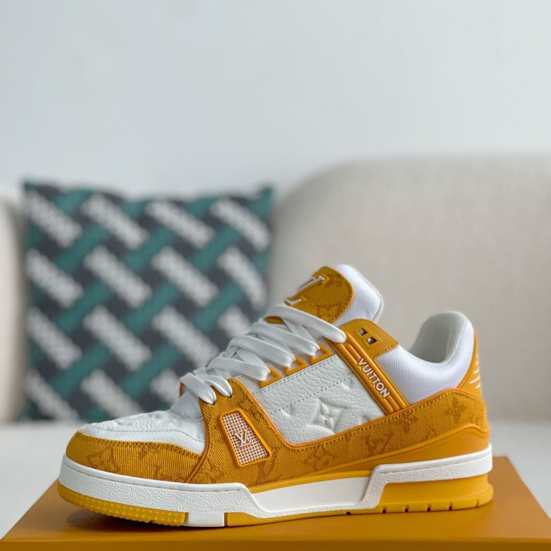 L0*is V*t0n TRAINER 1A8FN8 Sneakers