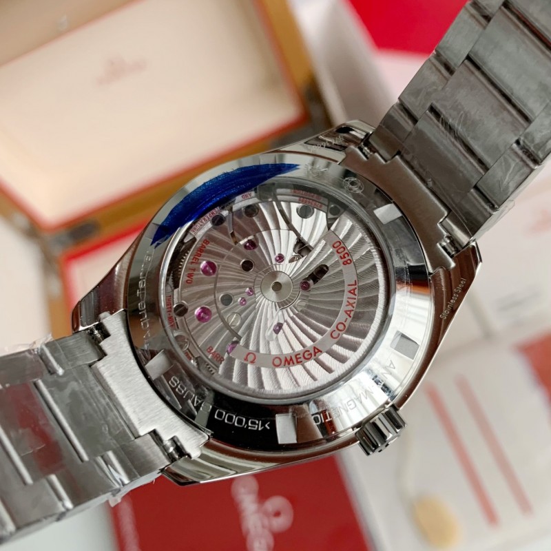 Om**a Seahorse Series AQUA TERRA  150-meter dive wristwatch,41.5mm