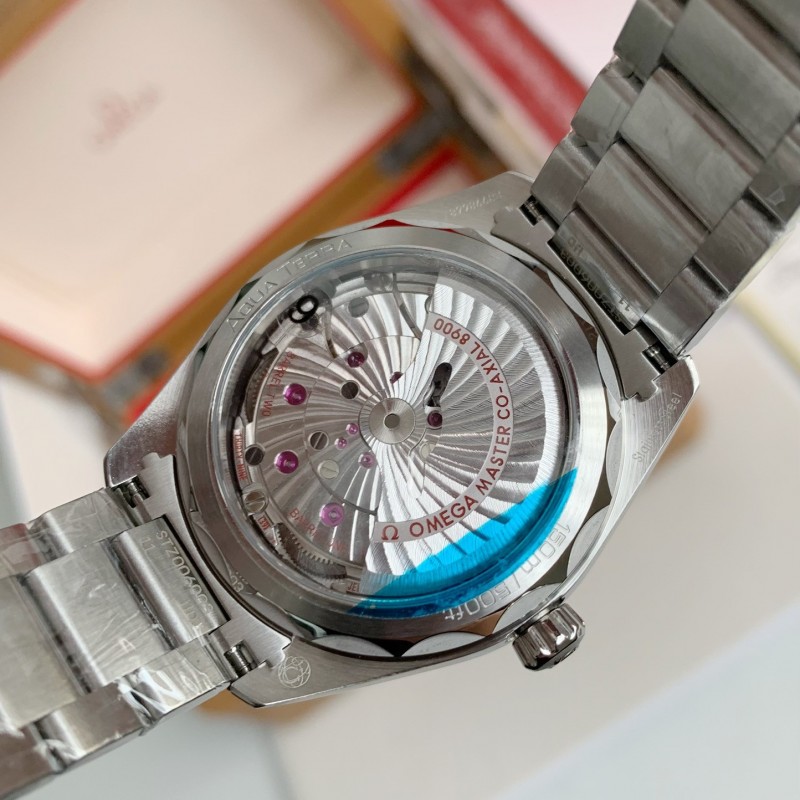Om**a Seahorse Series AQUA TERRA  150-meter dive wristwatch,41mm