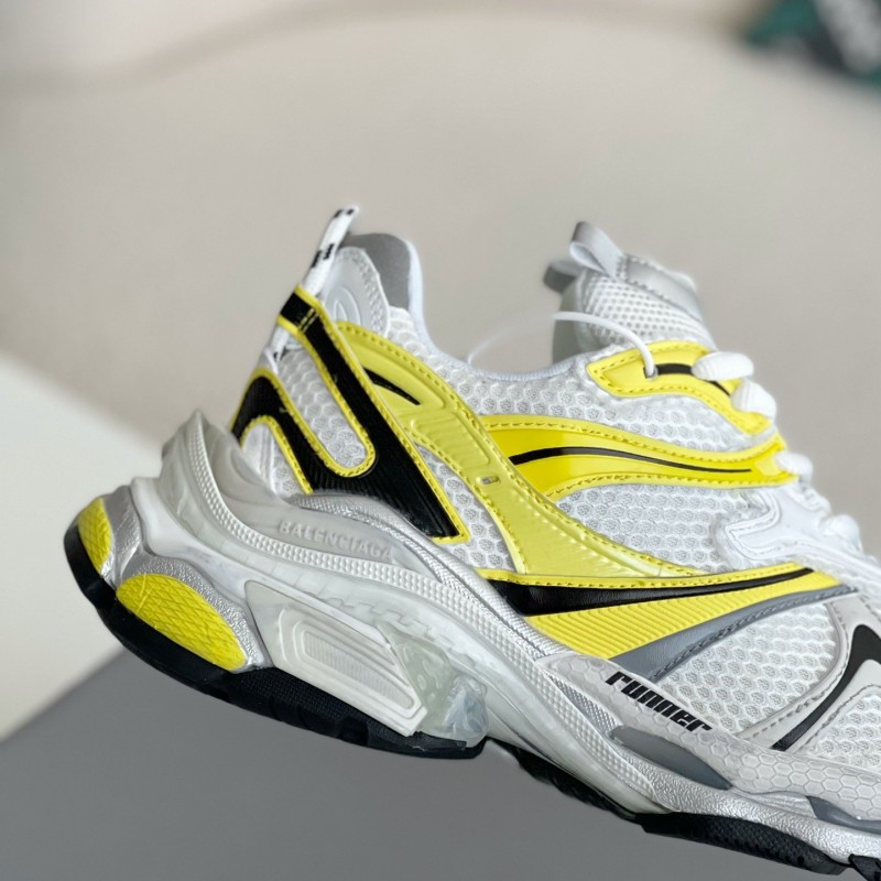 Ba*len*cia*ga Runner Sneakers