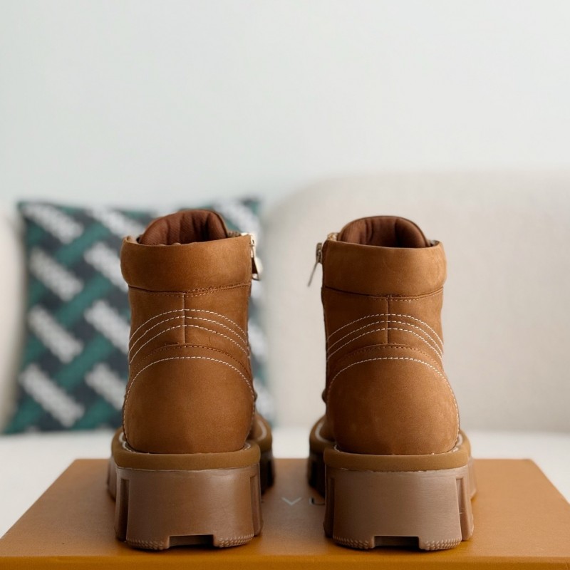 L0*is V*t0n Round toe lace-up boots