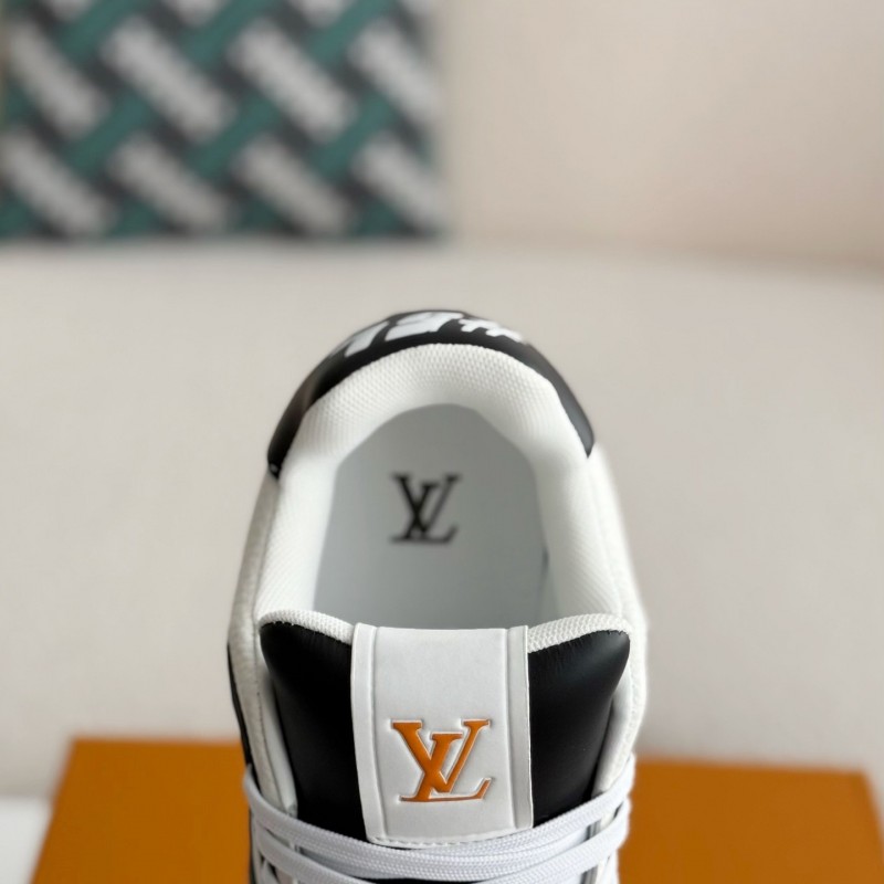 L0*is V*t0n TRAINER SNEAKERS