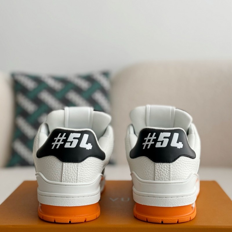 L0*is V*t0n TRAINER SNEAKERS