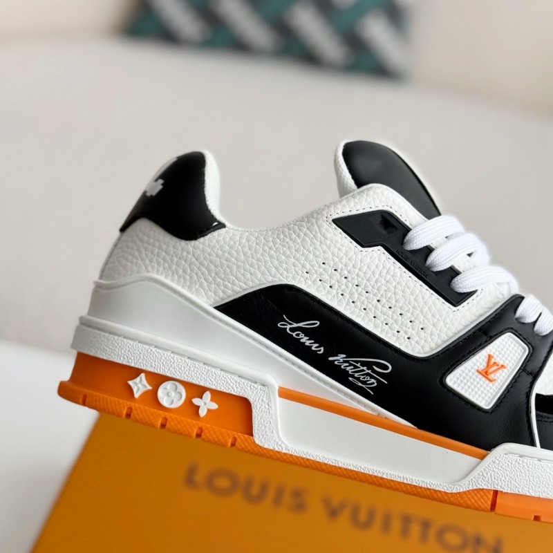 L0*is V*t0n TRAINER SNEAKERS