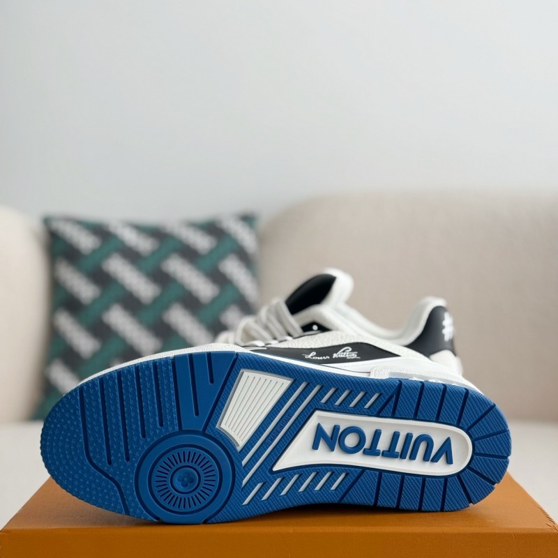 L0*is V*t0n TRAINER SNEAKERS