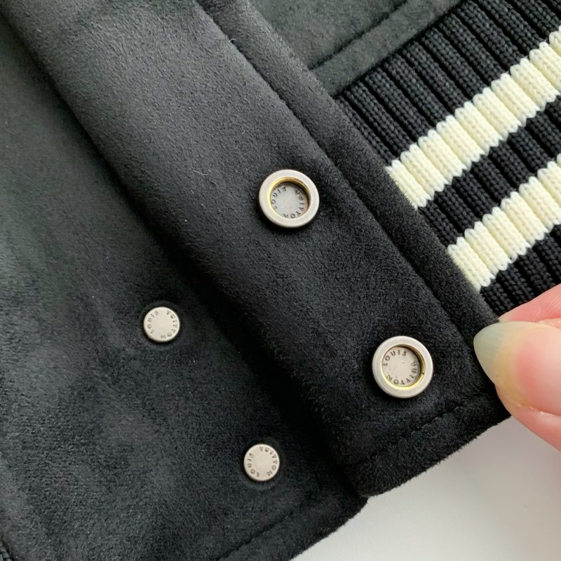L0*is V*t0n  Jackets