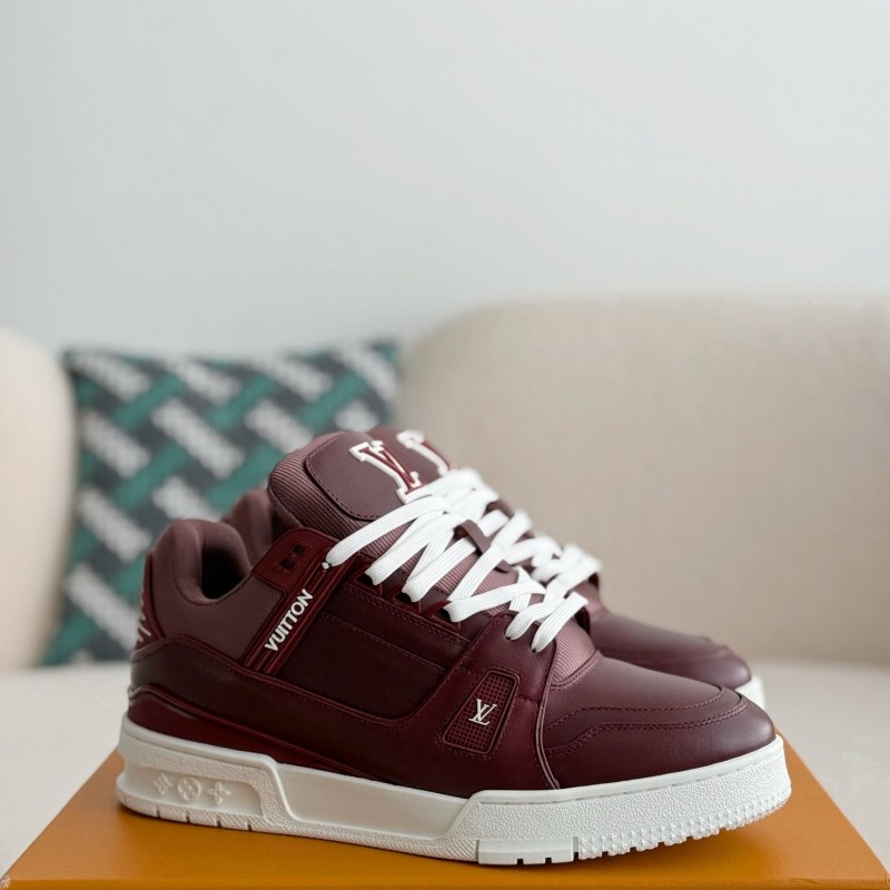 L0*is V*t0n TRAINER SNEAKERS
