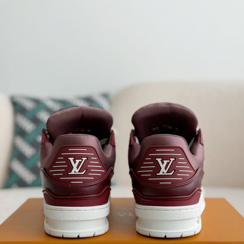 L0*is V*t0n TRAINER SNEAKERS