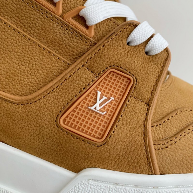 L0*is V*t0n TRAINER SNEAKERS