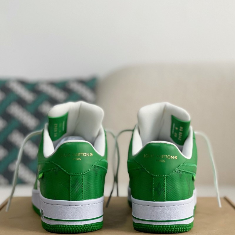 L0*is V*t0n × NIKE AIR FORCE 1 Sneaker