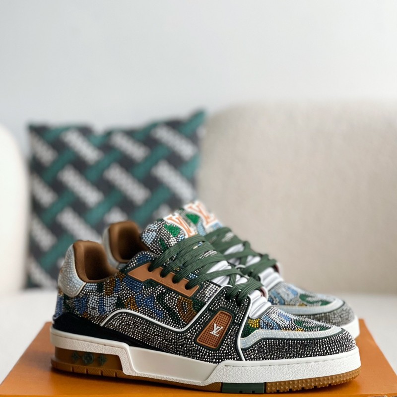 L0*is V*t0n TRAINER Sneakers
