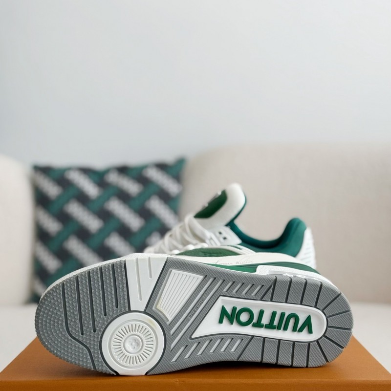 L0*is V*t0n TRAINER SNEAKERS