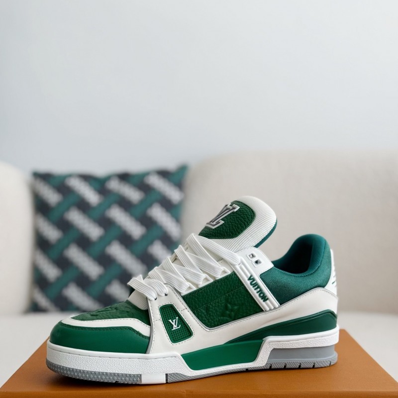 L0*is V*t0n TRAINER SNEAKERS