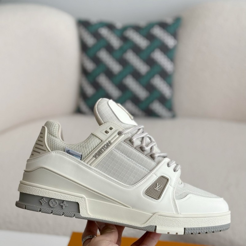 L0*is V*t0n TRAINER SNEAKERS