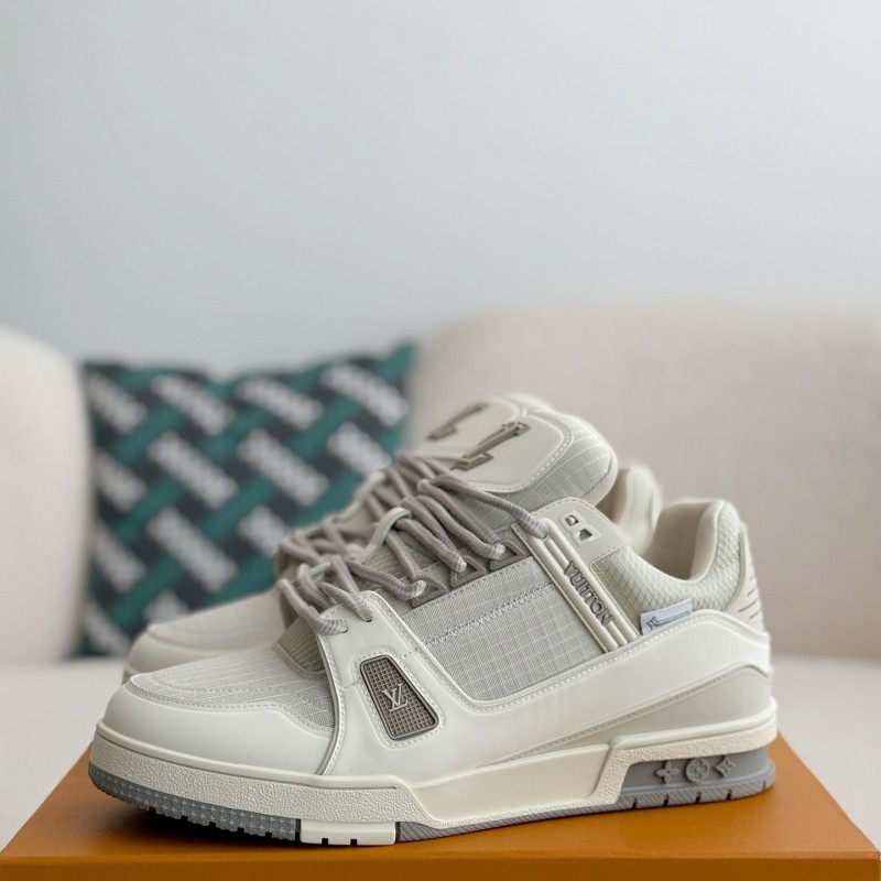 L0*is V*t0n TRAINER SNEAKERS