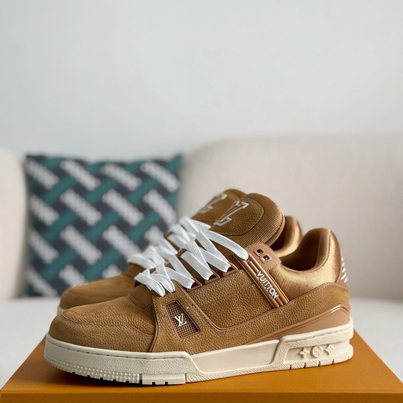 L0*is V*t0n TRAINER SNEAKERS