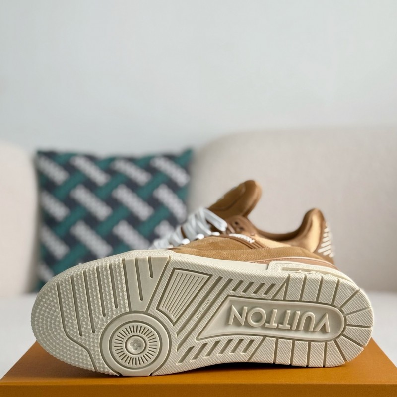 L0*is V*t0n TRAINER SNEAKERS