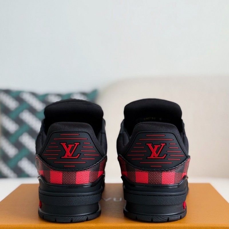L0*is V*t0n TRAINER SNEAKERS