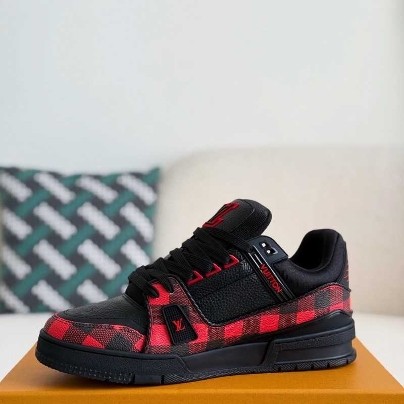 L0*is V*t0n TRAINER SNEAKERS