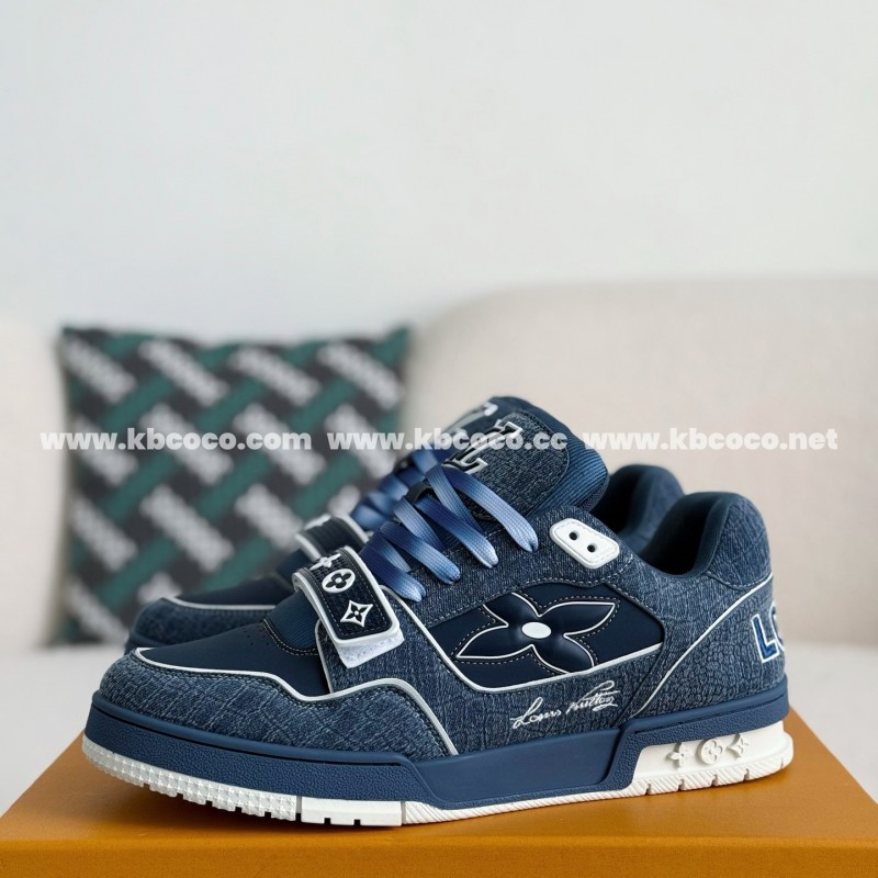 L0*is V*t0n TRAINER SNEAKERS