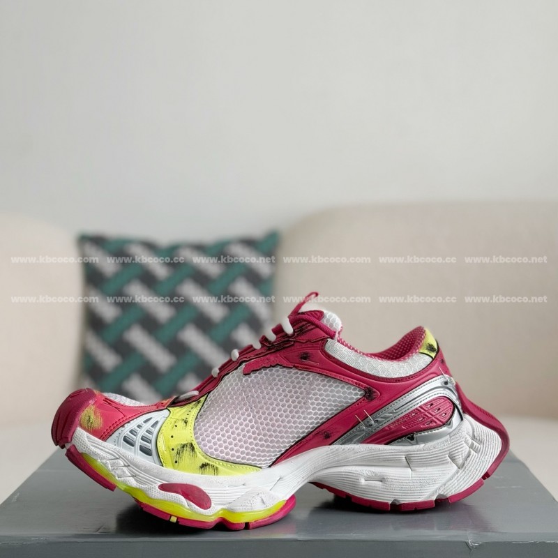 Ba*len*cia*ga Runner Sneakers