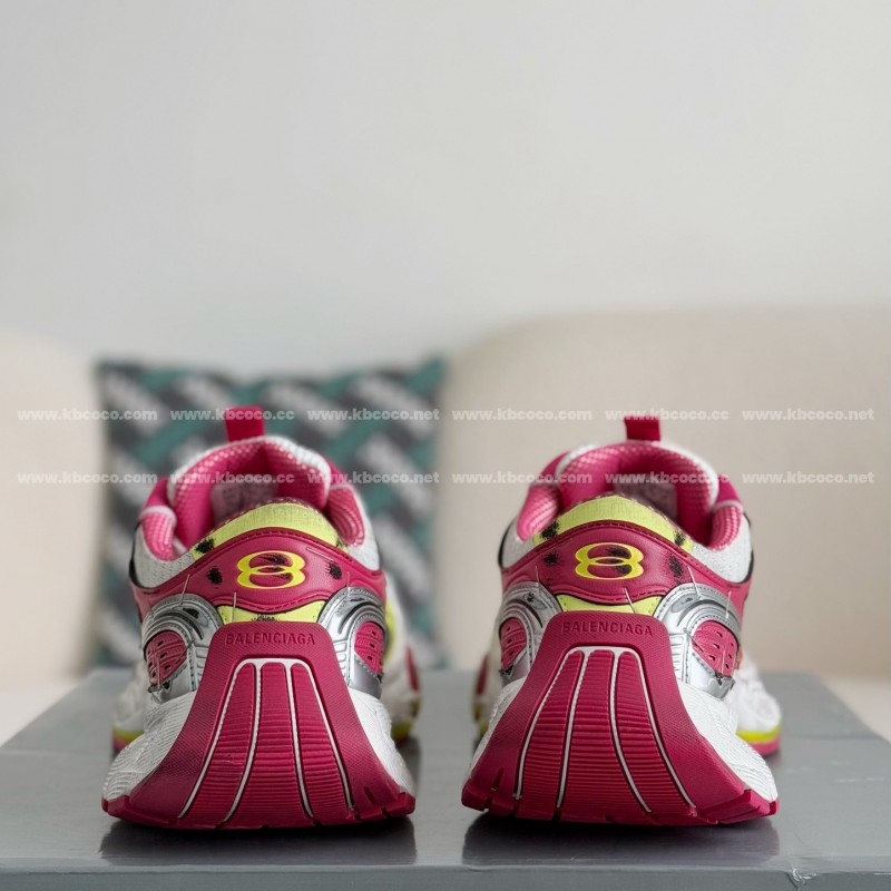 Ba*len*cia*ga Runner Sneakers