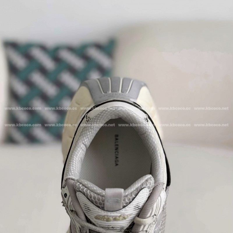 Ba*len*cia*ga Runner Sneakers