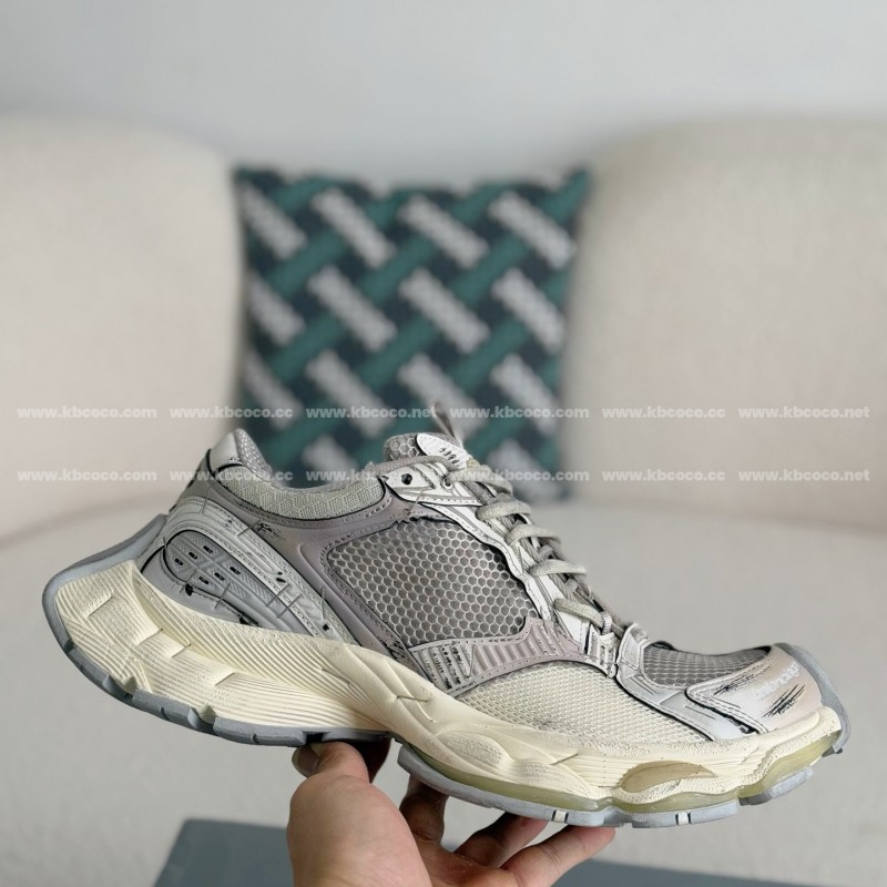 Ba*len*cia*ga Runner Sneakers