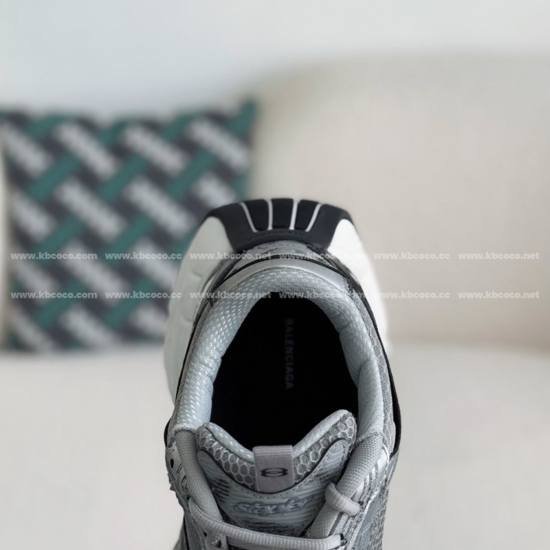 Ba*len*cia*ga Runner Sneakers