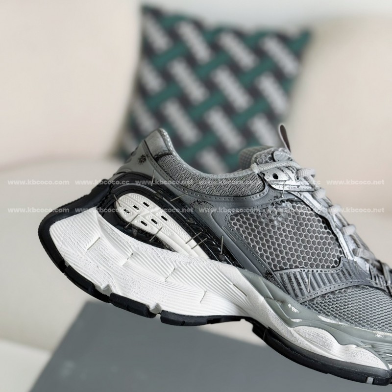Ba*len*cia*ga Runner Sneakers
