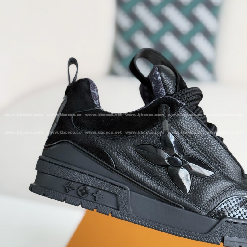 L0*is V*t0n SKATE LOW-TOP SNEAKERS