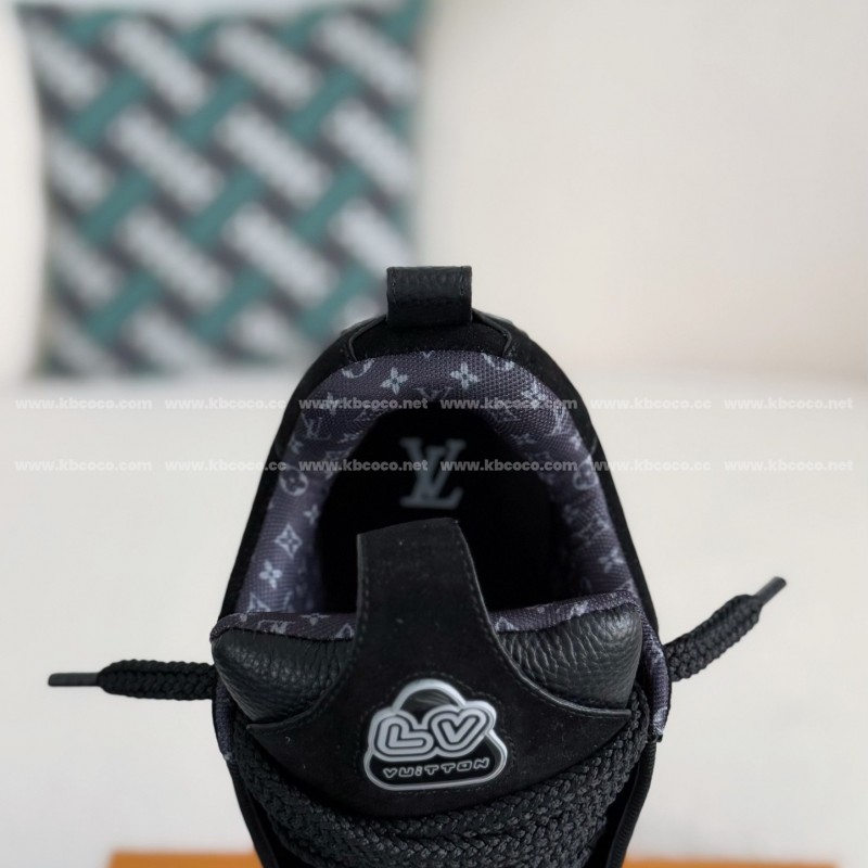 L0*is V*t0n SKATE LOW-TOP SNEAKERS