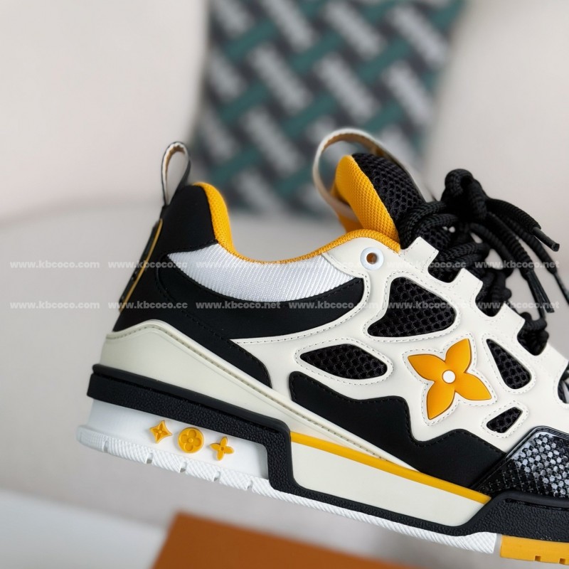 L0*is V*t0n RUNNER TATIC SNEAKERS