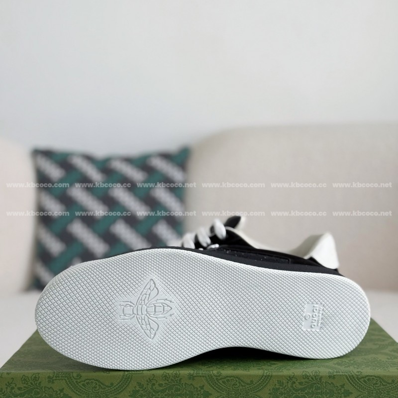 G*u*i casual sneakers