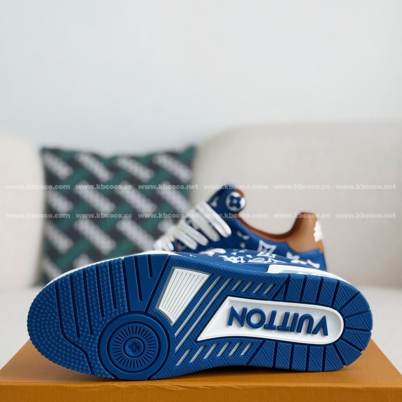 L0*is V*t0n TRAINER SNEAKERS