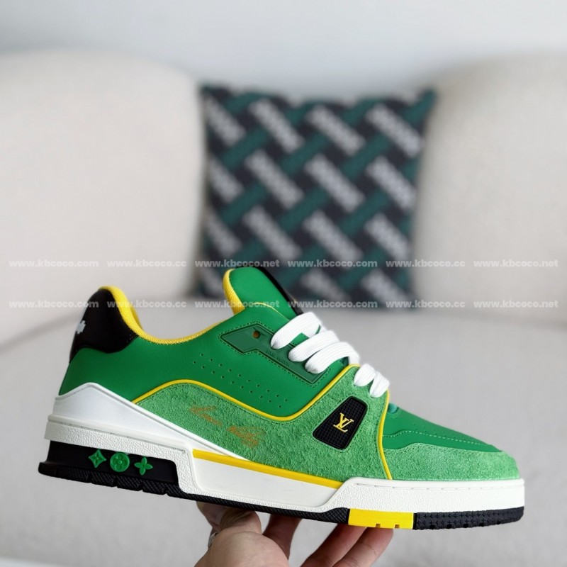 L0*is V*t0n TRAINER SNEAKERS